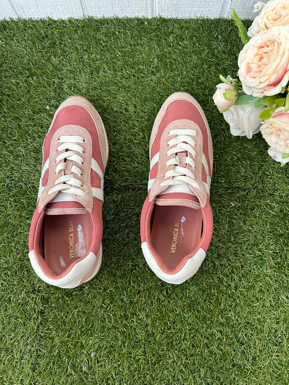 Veronica Beard
Penrose Sneakers $300 Rose Mauve/Chai/Lily size 6 gently used - Picture 12 of 16